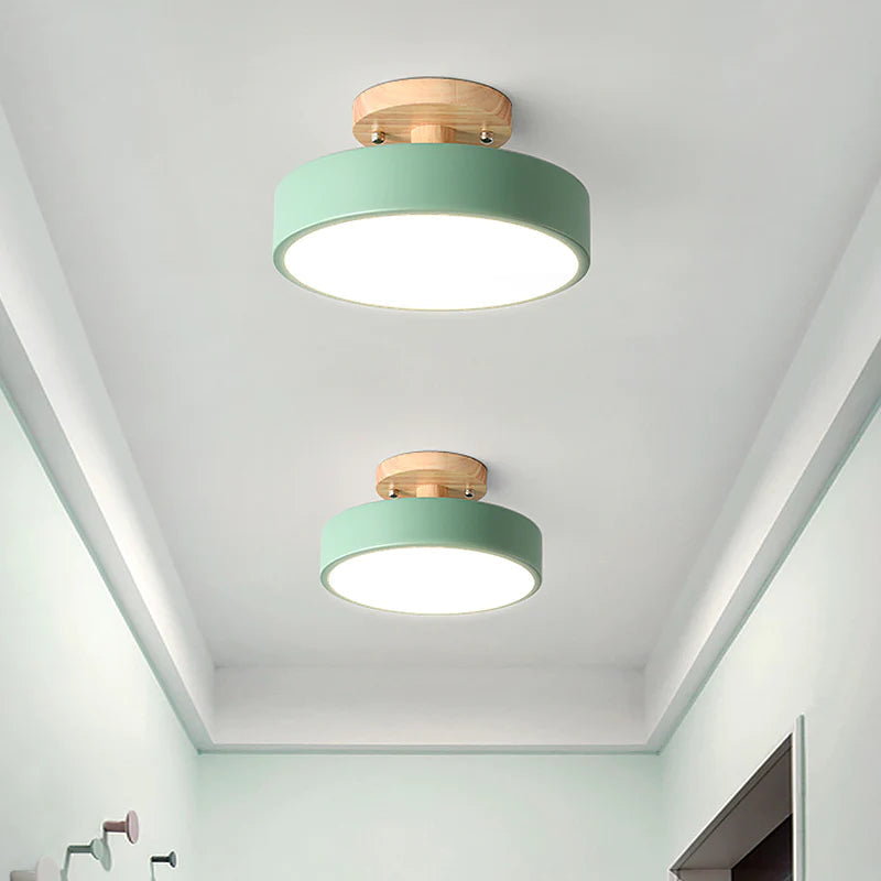 Aqiora – Lampada da soffitto LED circolare moderna con base in legno