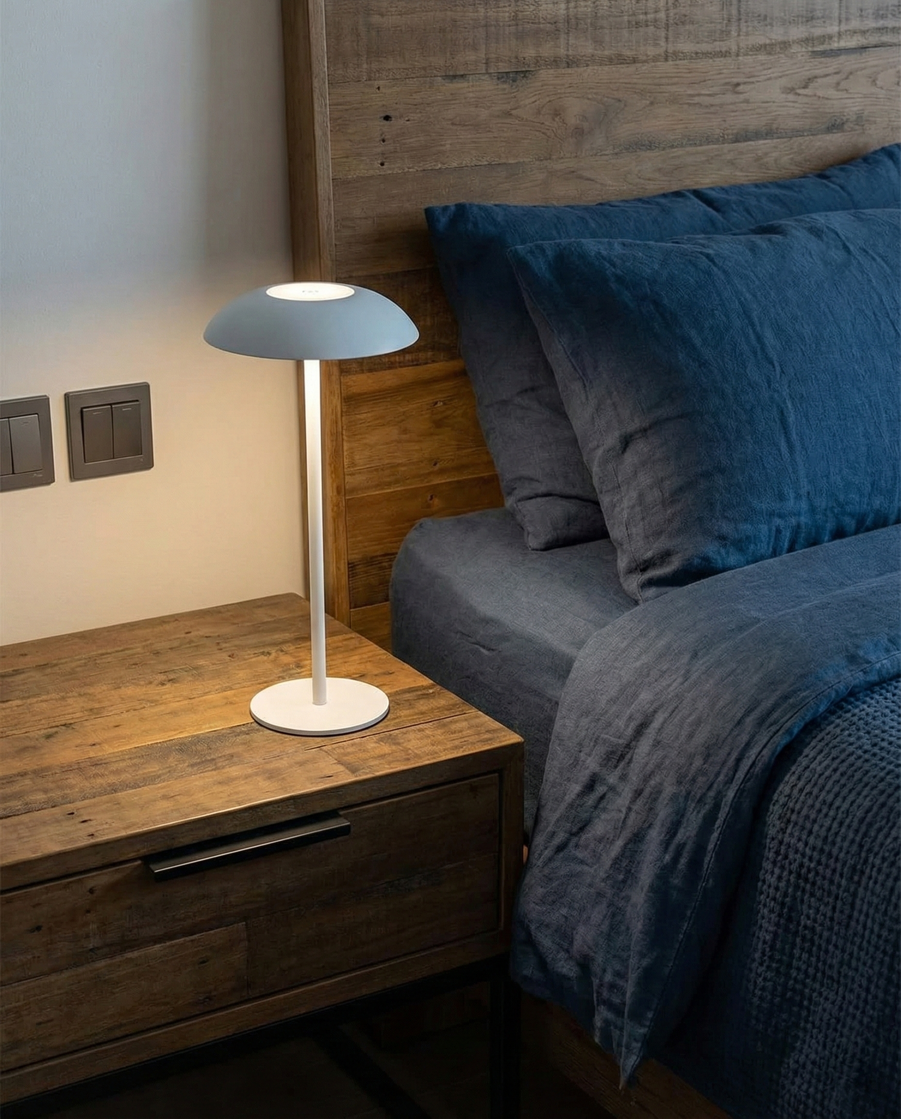 Oslo – Lampada da tavolo wireless