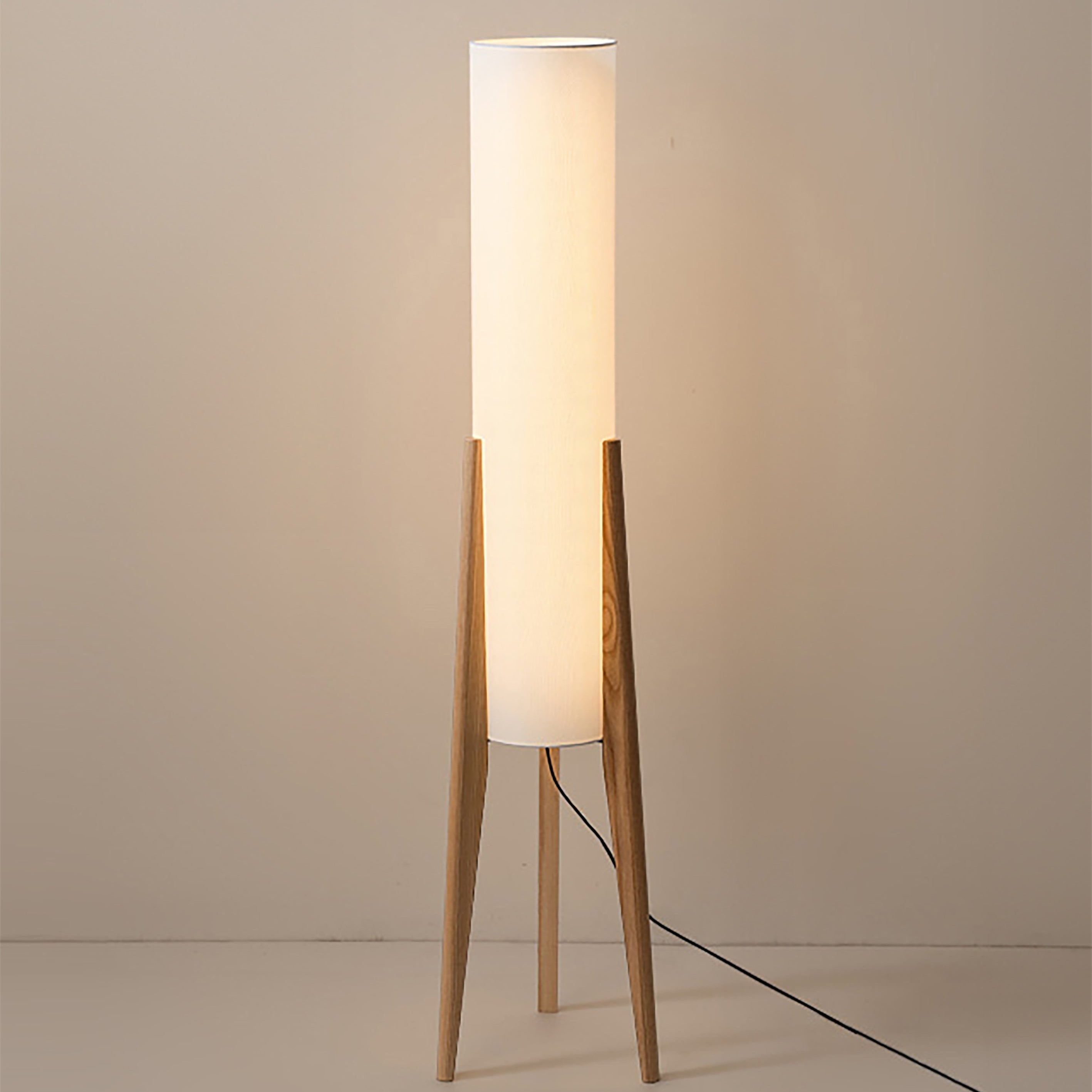 Orvane - Lampadaire en bois massif noyer