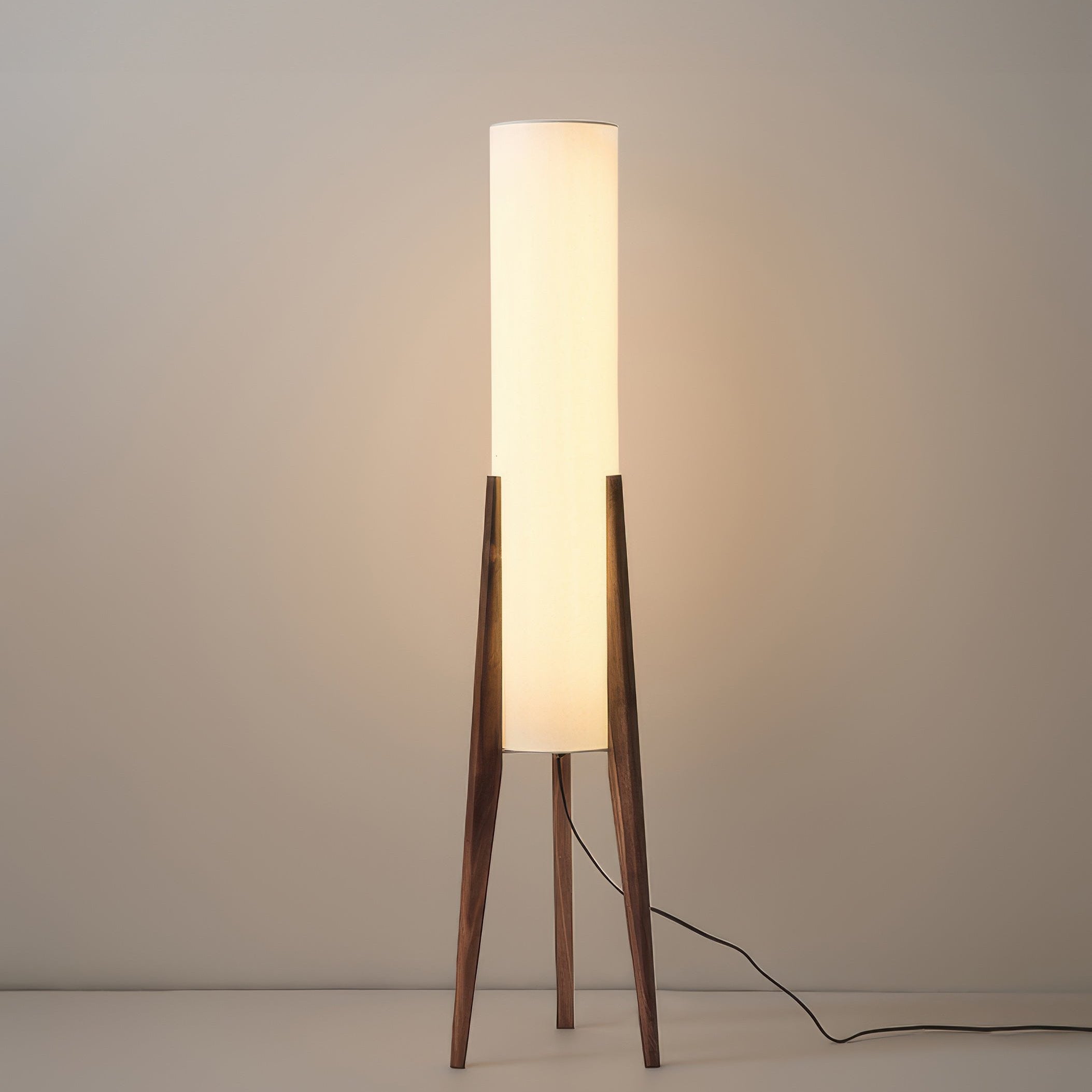 Orvane - Lampadaire en bois massif noyer