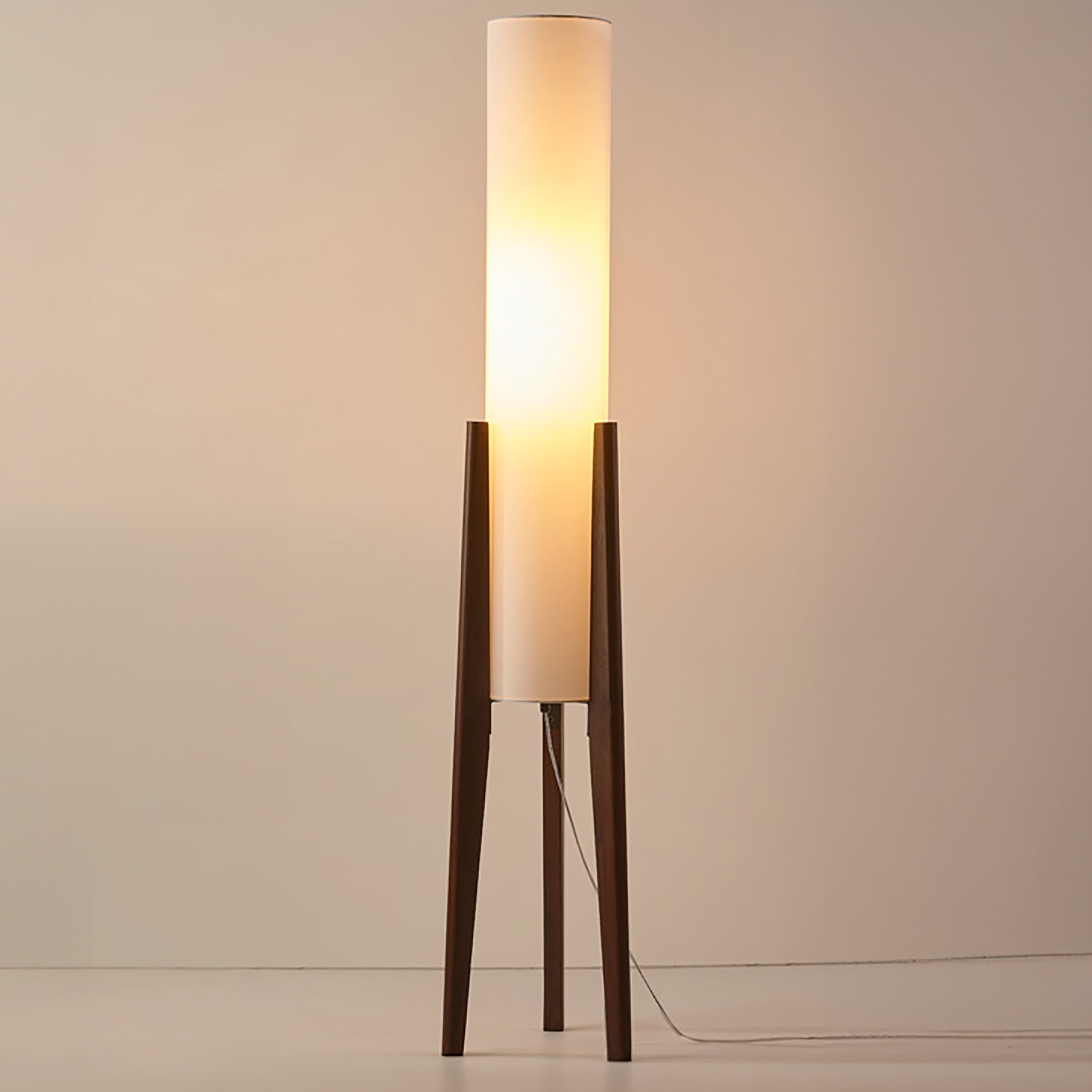 Orvane - Lampadaire en bois massif noyer