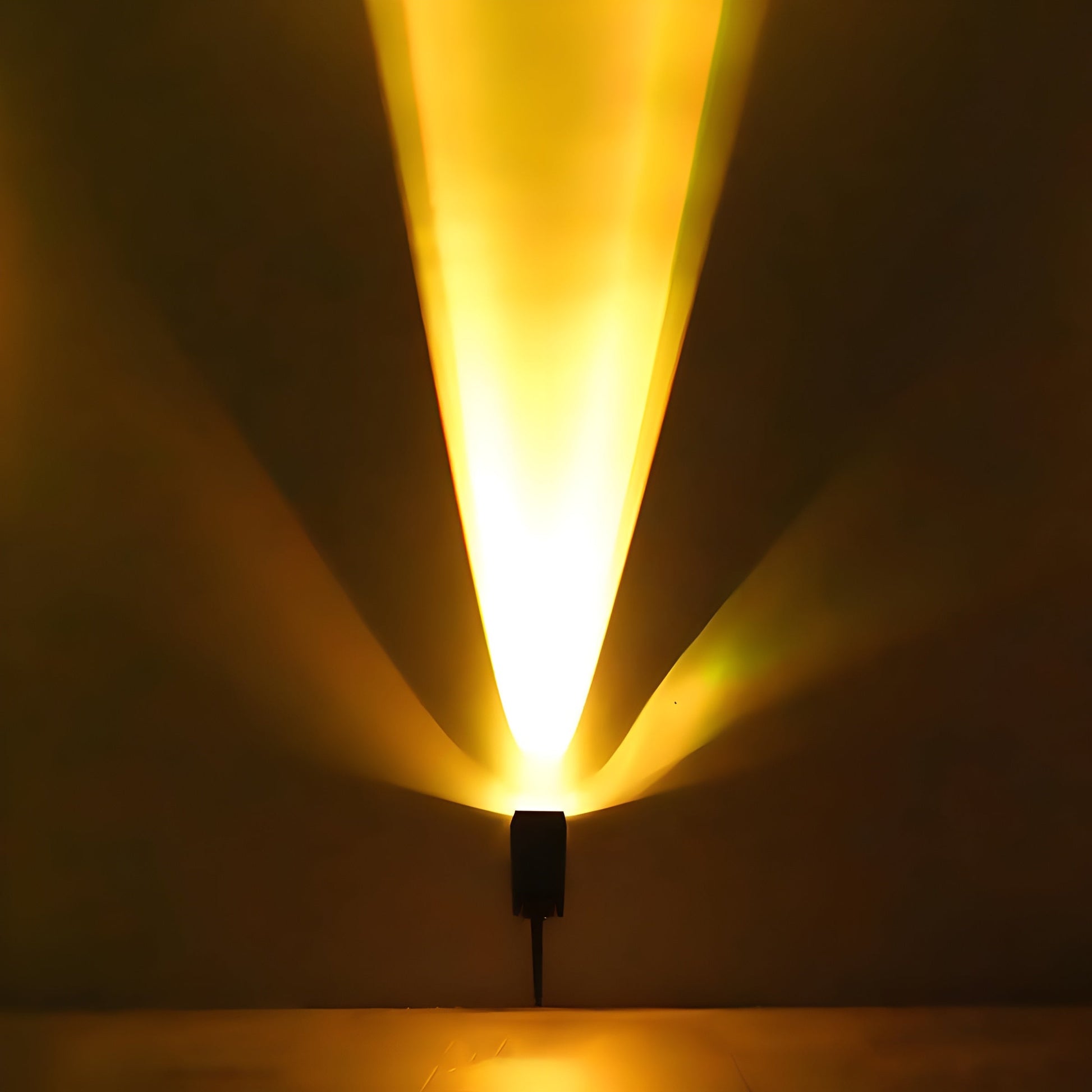 Adjustable Solar Outdoor Spotlight LED Landscape Garden Light - Image 6