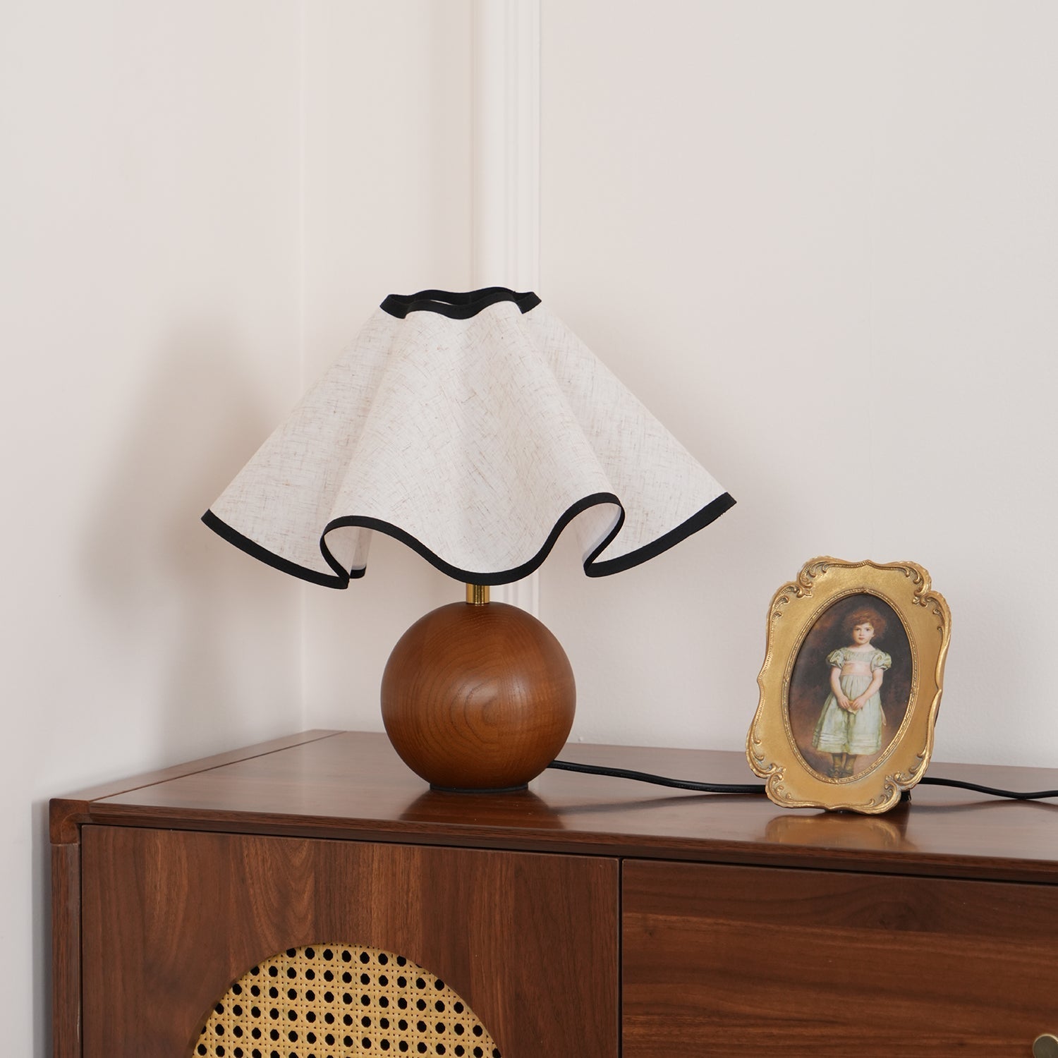 Mirelle - Lampe de table avec abat-jour en tissu motif crête de vague