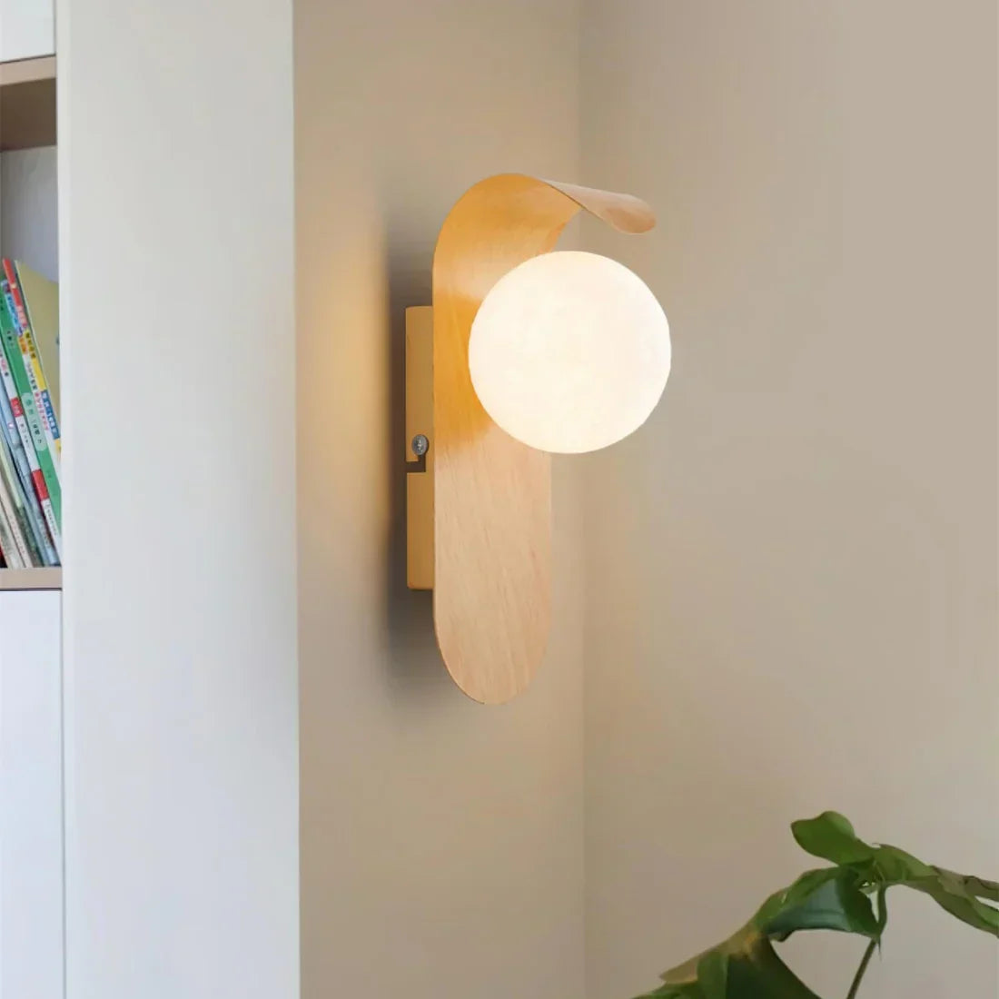 Naoren – Wood Effect Spherical LED Wall Light